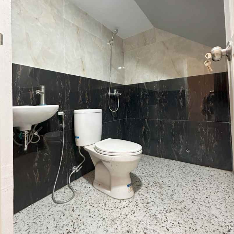 dijual rumah jl kebagusan wates no 36