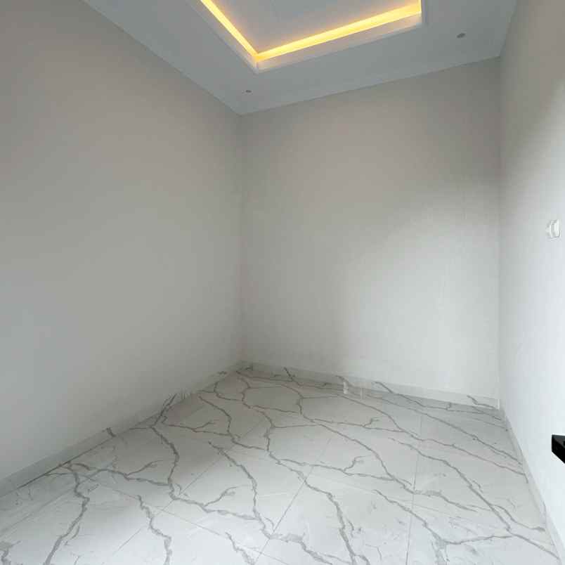 dijual rumah jl kebagusan wates no 36