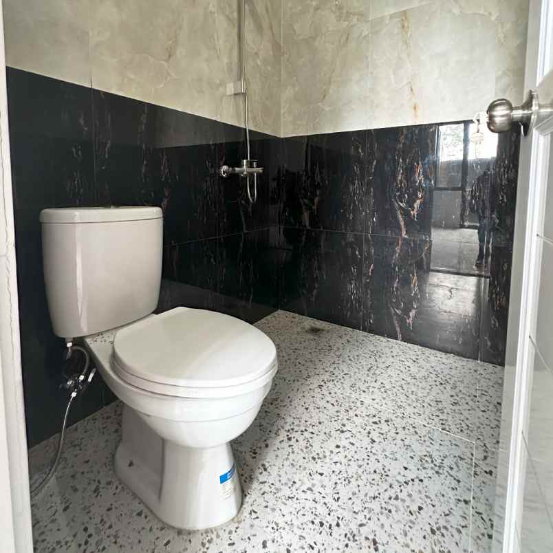 dijual rumah jl kebagusan wates no 36