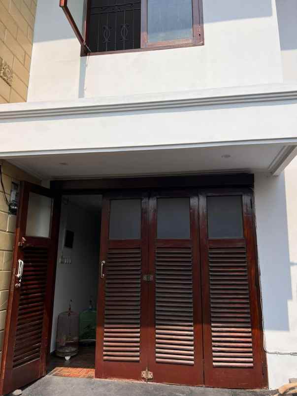 dijual rumah jl pisangan lama kel