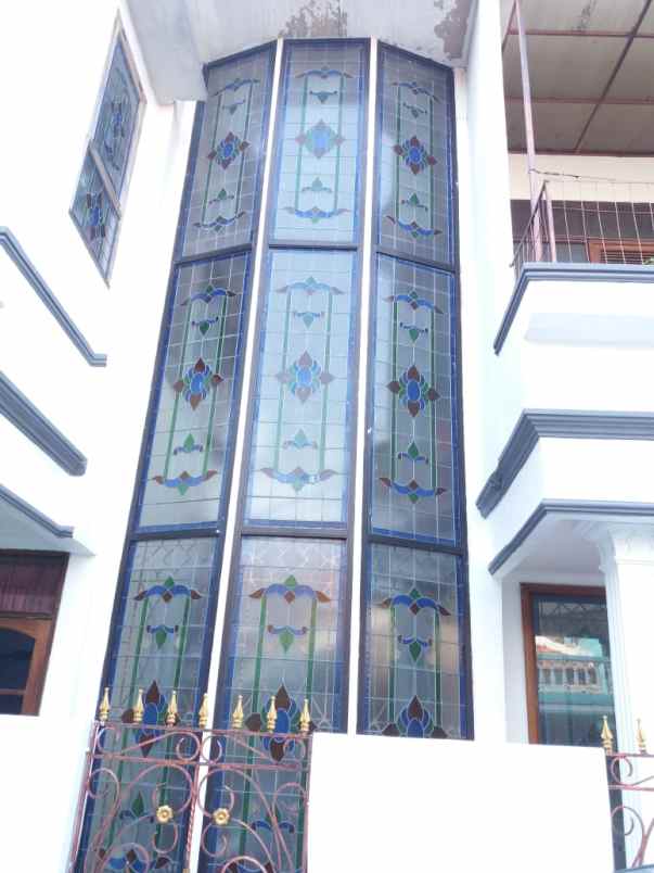 dijual rumah jl pondok bambu raya kec