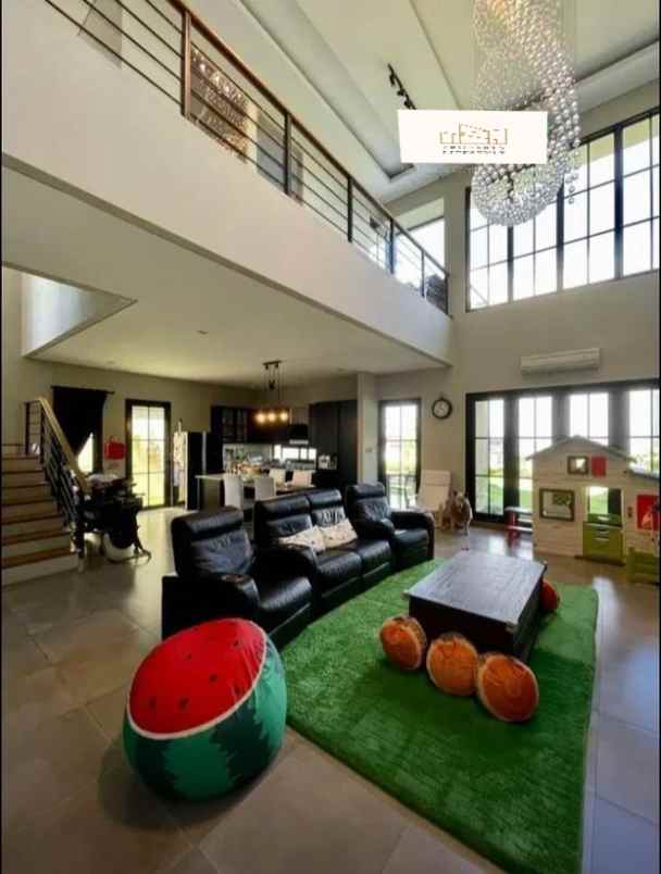 dijual rumah jl setiabudi budi indah