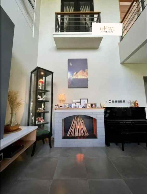 dijual rumah jl setiabudi budi indah