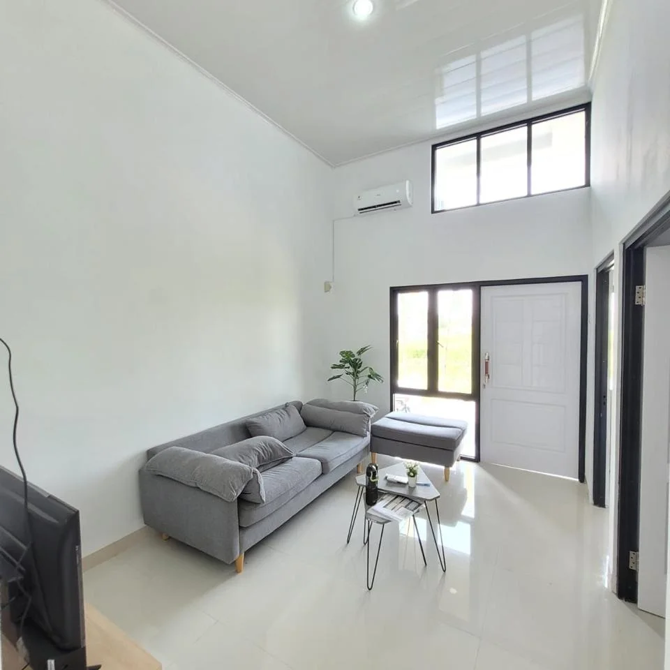 dijual rumah jl sriamut