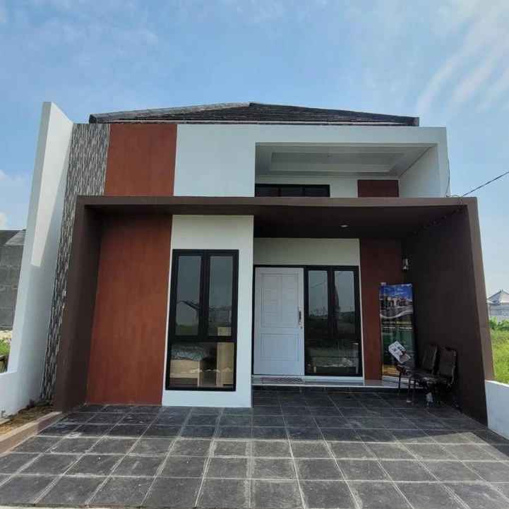 dijual rumah jl sriamut