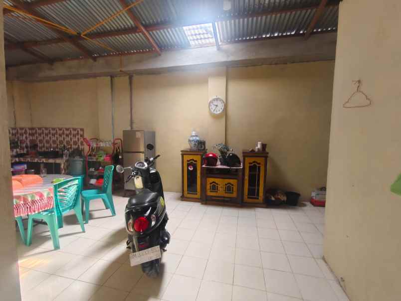 dijual rumah jl suka karya