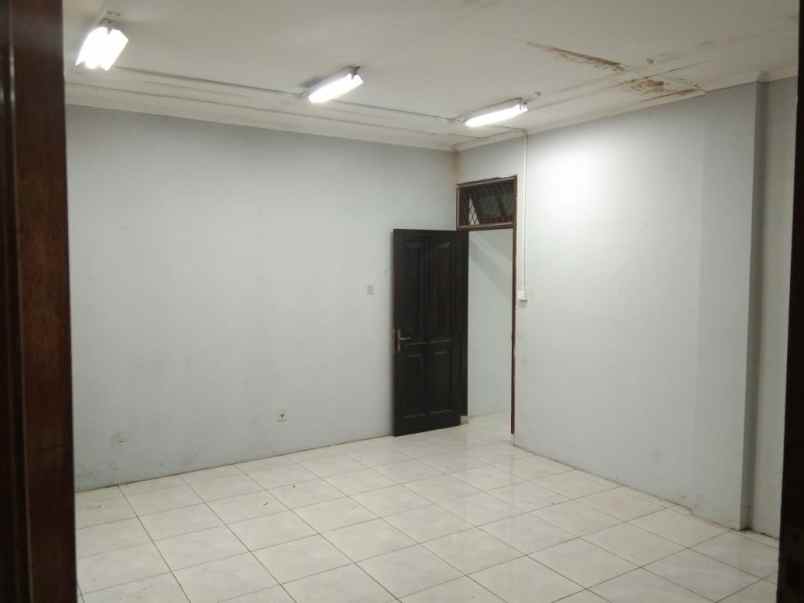 dijual rumah jln haji dogon kavling