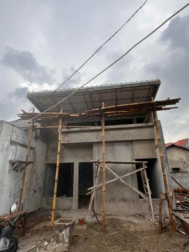 dijual rumah jln mabes tni cilangkap