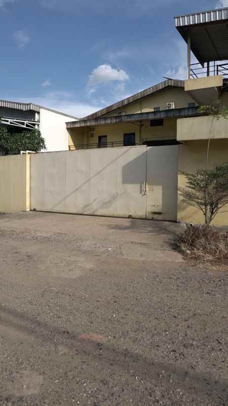 dijual rumah jln raya pasar kemis tangerang