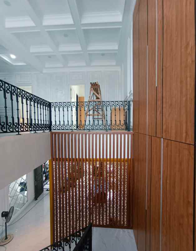 dijual rumah joglo jakarta barat