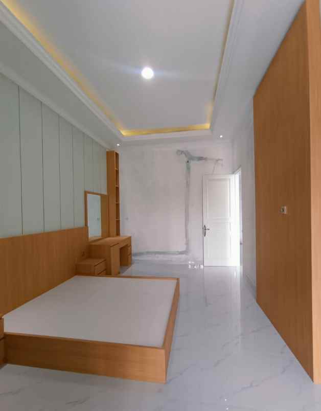 dijual rumah joglo jakarta barat