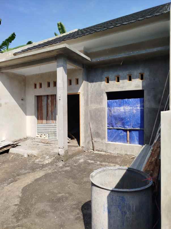 dijual rumah kalasan