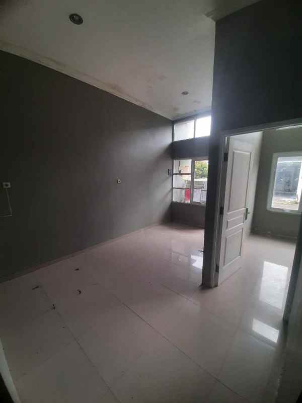 dijual rumah kalongan