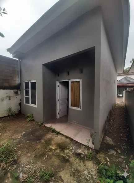 dijual rumah kalongan
