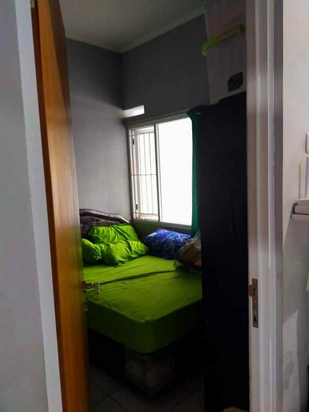 dijual rumah kamayangan residence