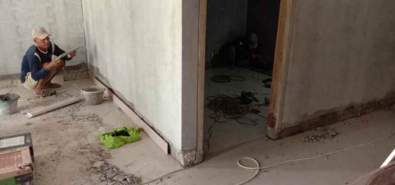 dijual rumah kampung ngrembel gunungpati