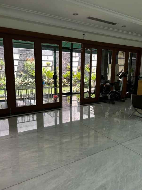 dijual rumah kayu putih pulo gadung