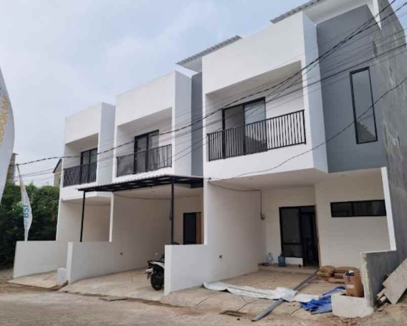 dijual rumah kelapa dua wetan ciracas