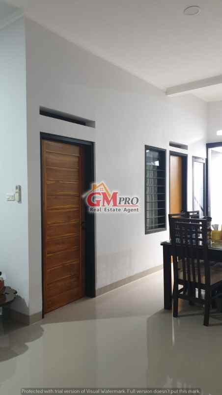 dijual rumah kembar