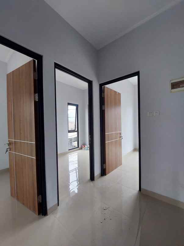 dijual rumah kiara sari ters