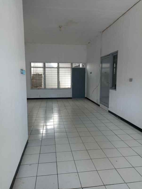 dijual rumah klampis