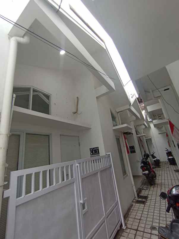 dijual rumah koja jakarta utara shm ajb pbb lengkap