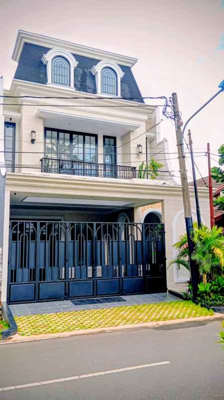 dijual rumah komplek billymoon pondok