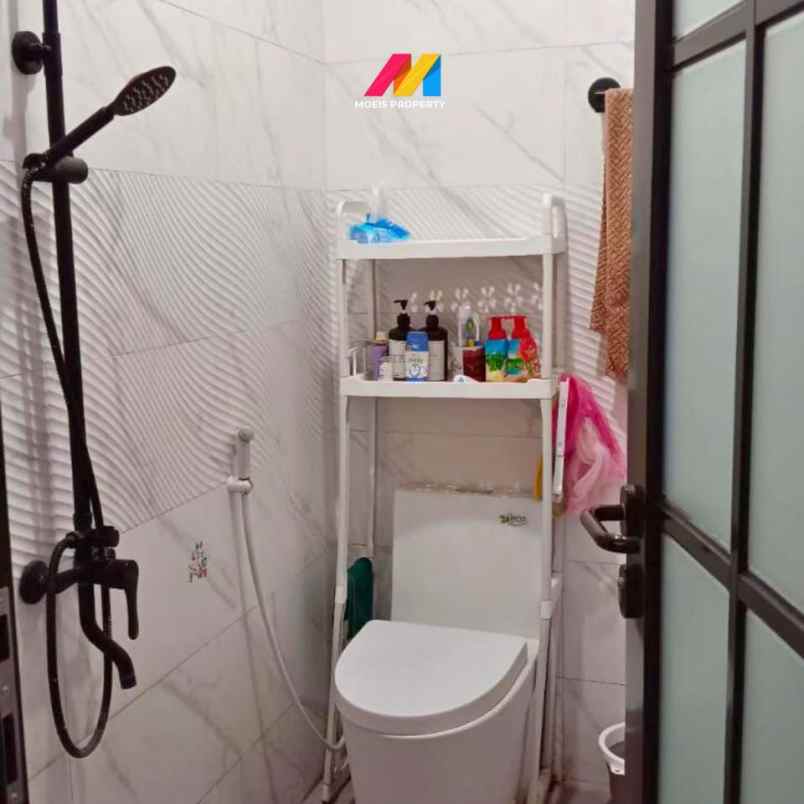 dijual rumah konsep jepang 3 lantai di dago bandung