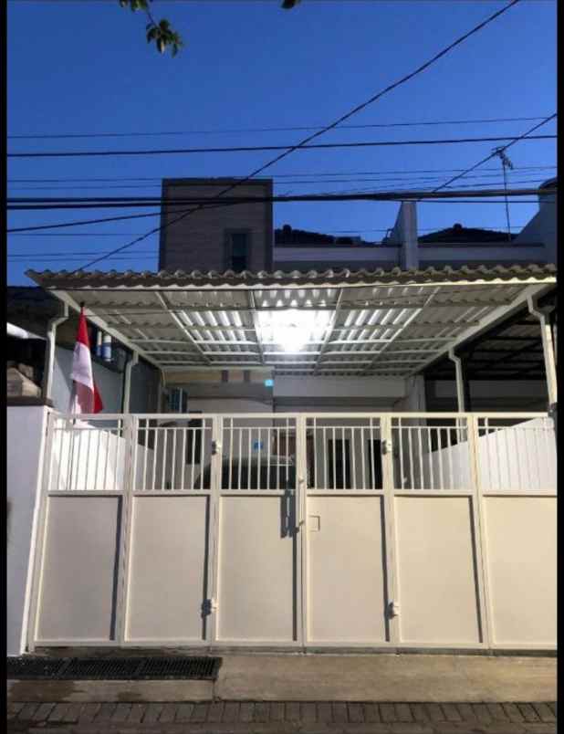 dijual rumah lebak arum