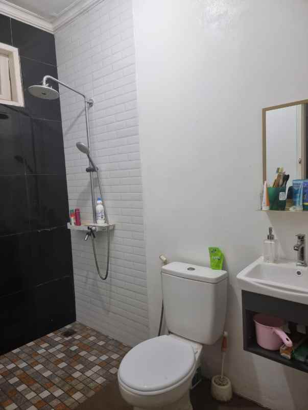 dijual rumah legenda wisata cibubur