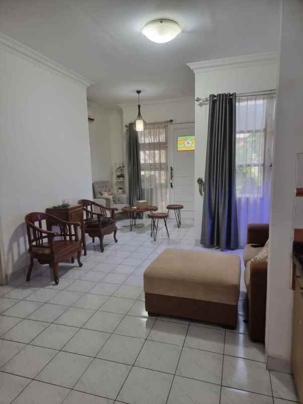 dijual rumah legenda wisata cibubur