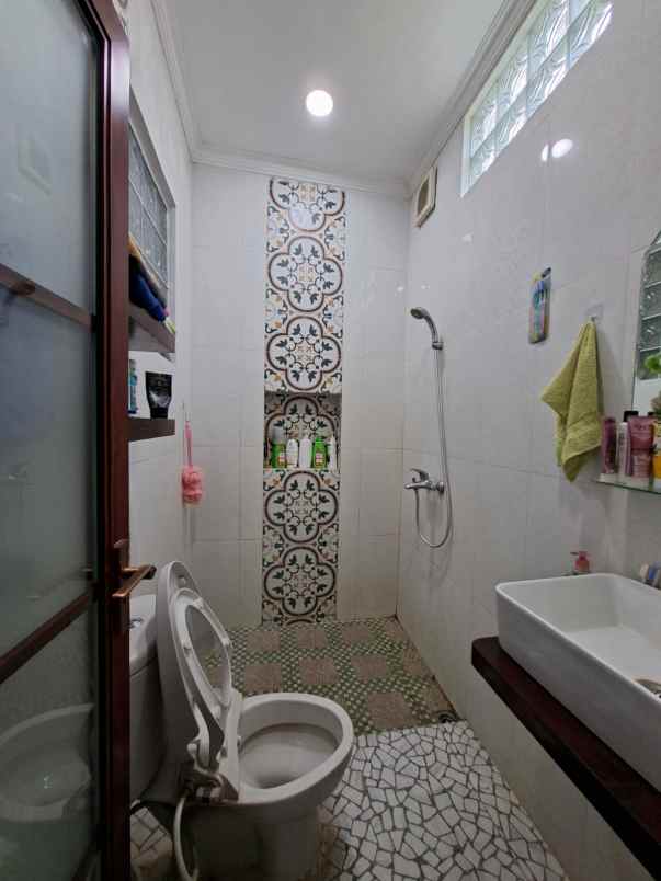 dijual rumah lokasi pandanwangi sulfat kota malang