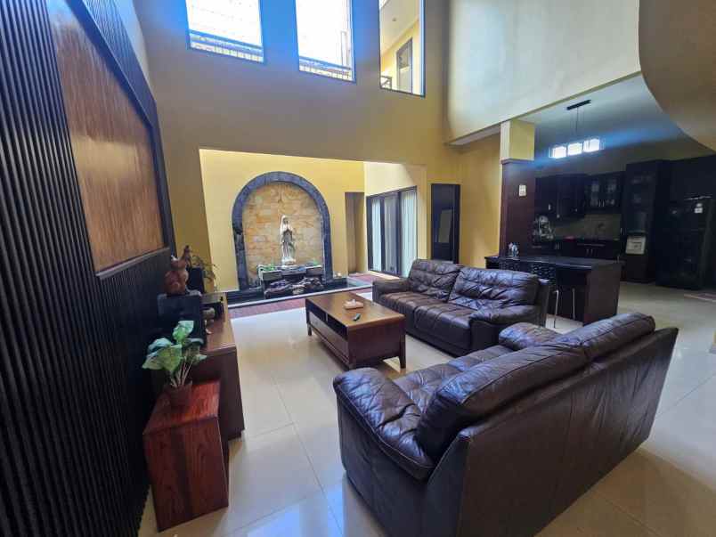 dijual rumah lokasi strategis area kota denpasar