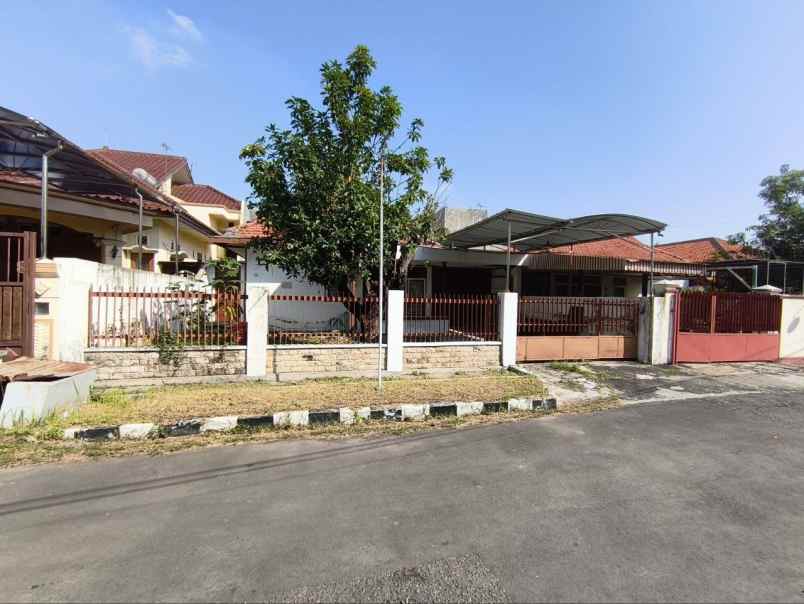 dijual rumah manyar airdas