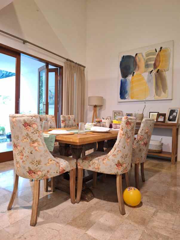 dijual rumah margasatwa raya cilandak