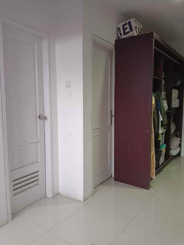 dijual rumah mewah lokasi strategis pekayon