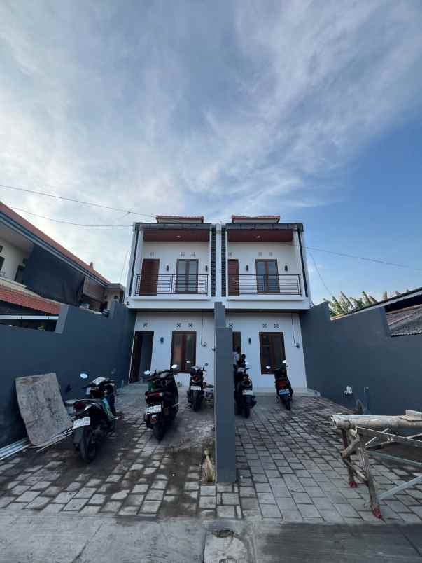dijual rumah minimalis lokasi sesetan