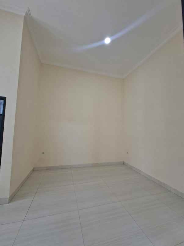 dijual rumah minimalis posisi hook lokasi sulfat utara