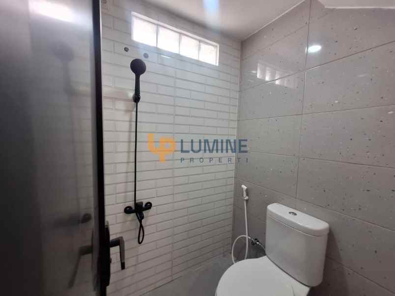 dijual rumah minomartani