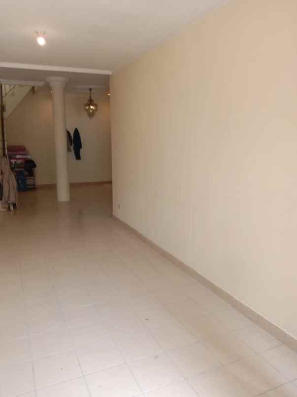 dijual rumah murah perumahan griya asri depok 2 lt