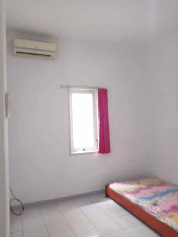 dijual rumah mutiara citra asri