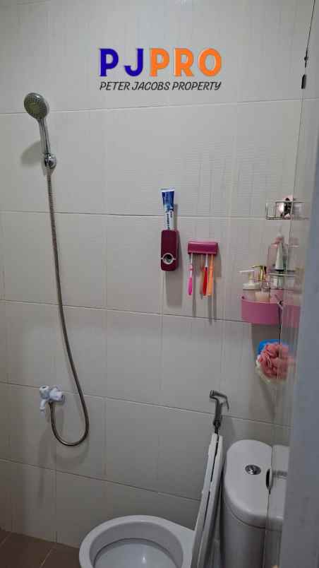 dijual rumah mutiara gading city