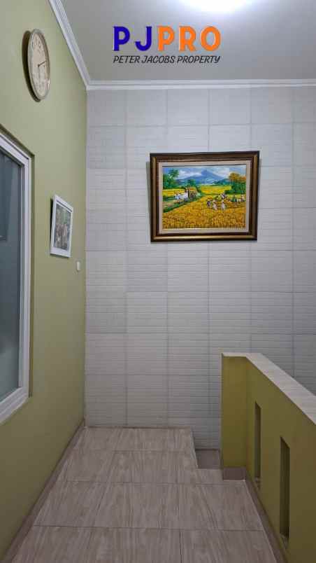 dijual rumah mutiara gading city