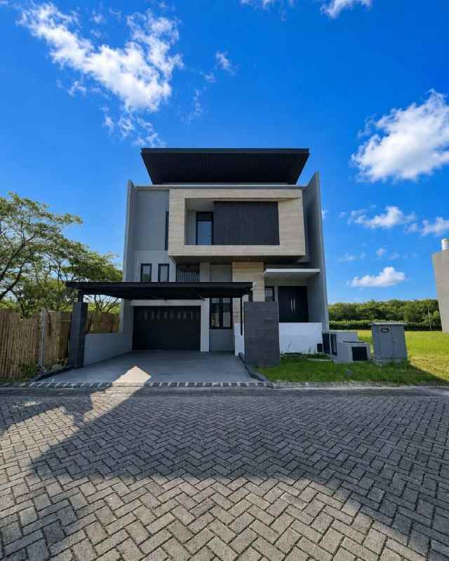 dijual rumah pakuwon city sukolilo surabaya