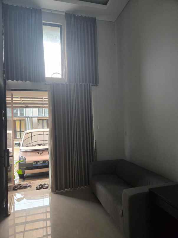 dijual rumah parung bogor