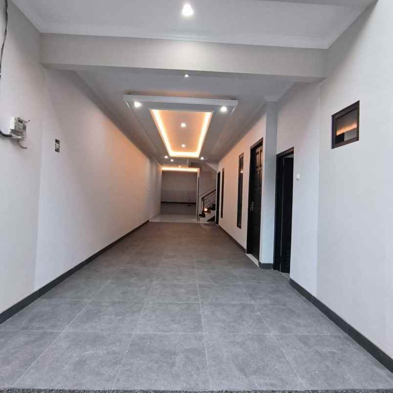 dijual rumah pejaten barat pasar minggu