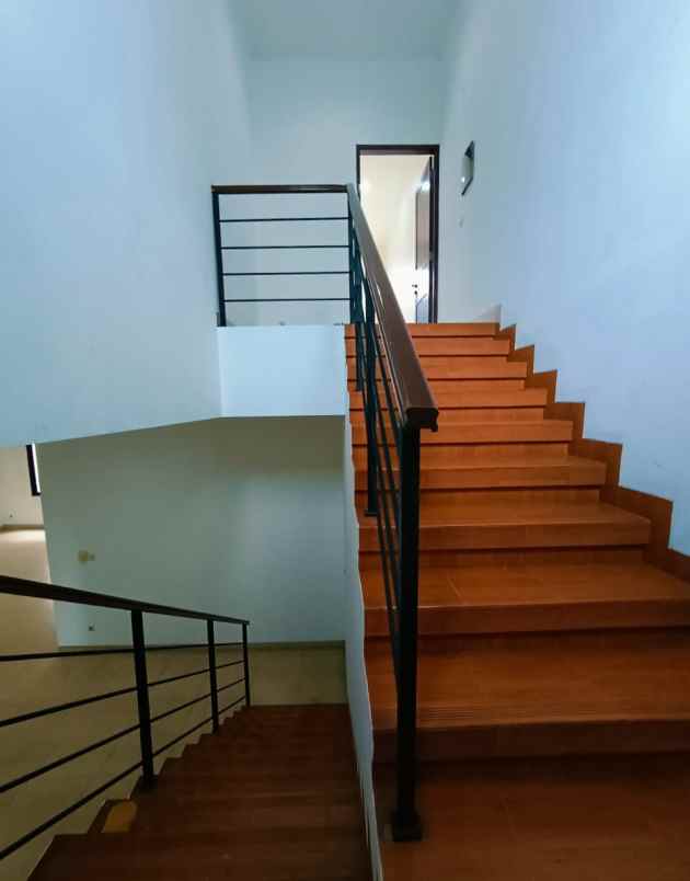 dijual rumah permata hijau kebayoran lama