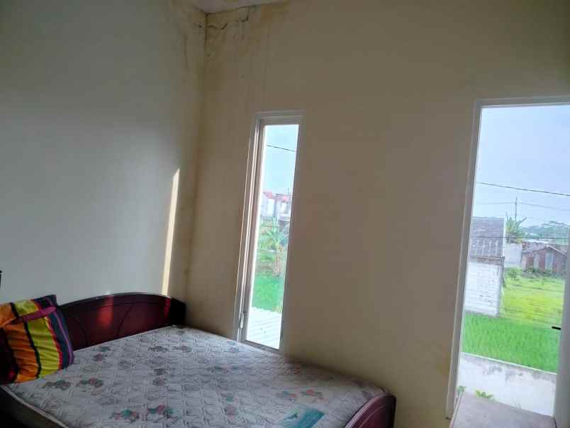 dijual rumah perum nirwana ketapang 1