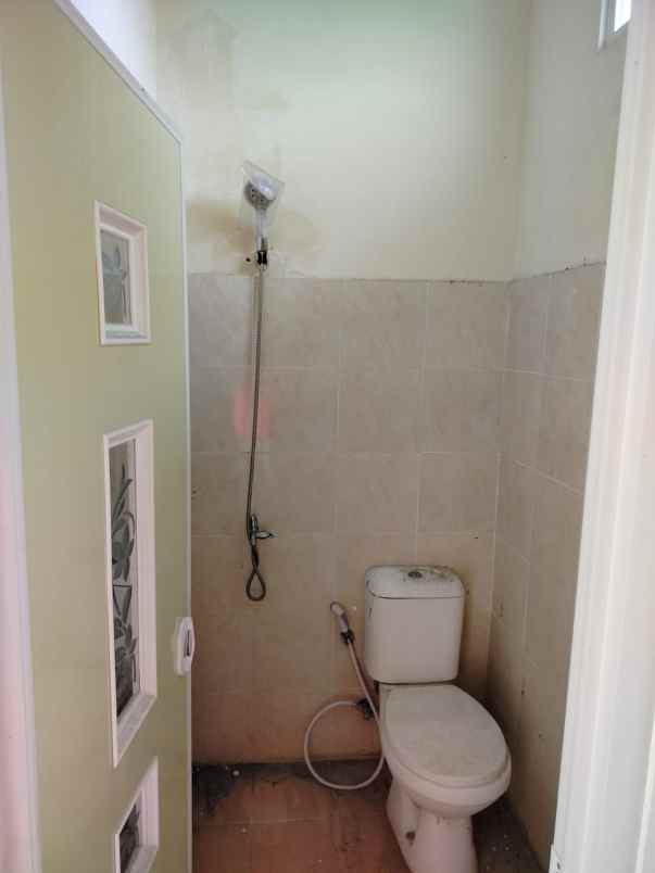 dijual rumah perum nirwana ketapang 1