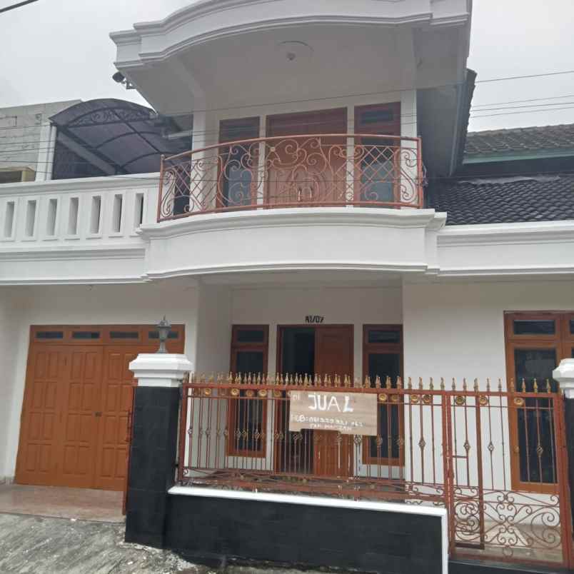 dijual rumah perum pelni kel baktijaya